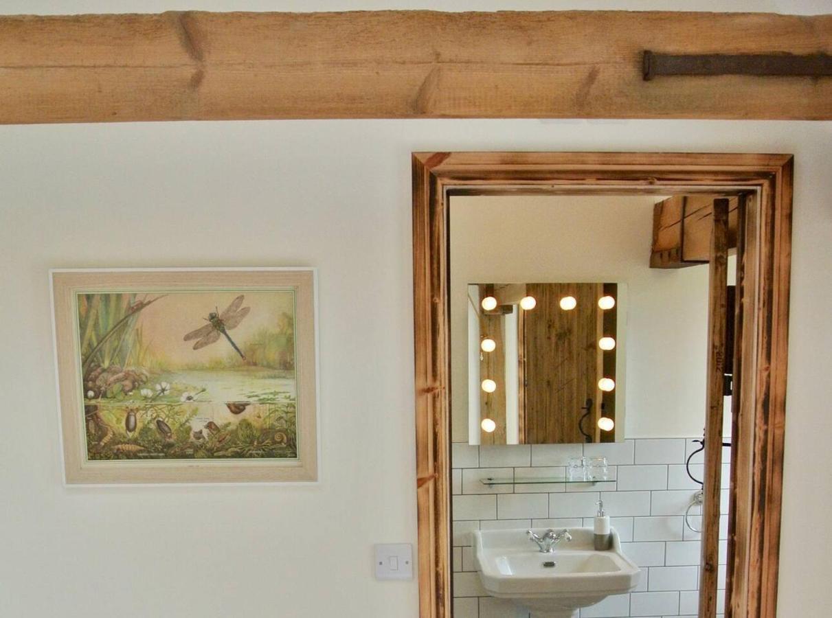 Nest Holiday Hideaway Wren Cottage Stunning Area! Черч-Стреттон Екстер'єр фото